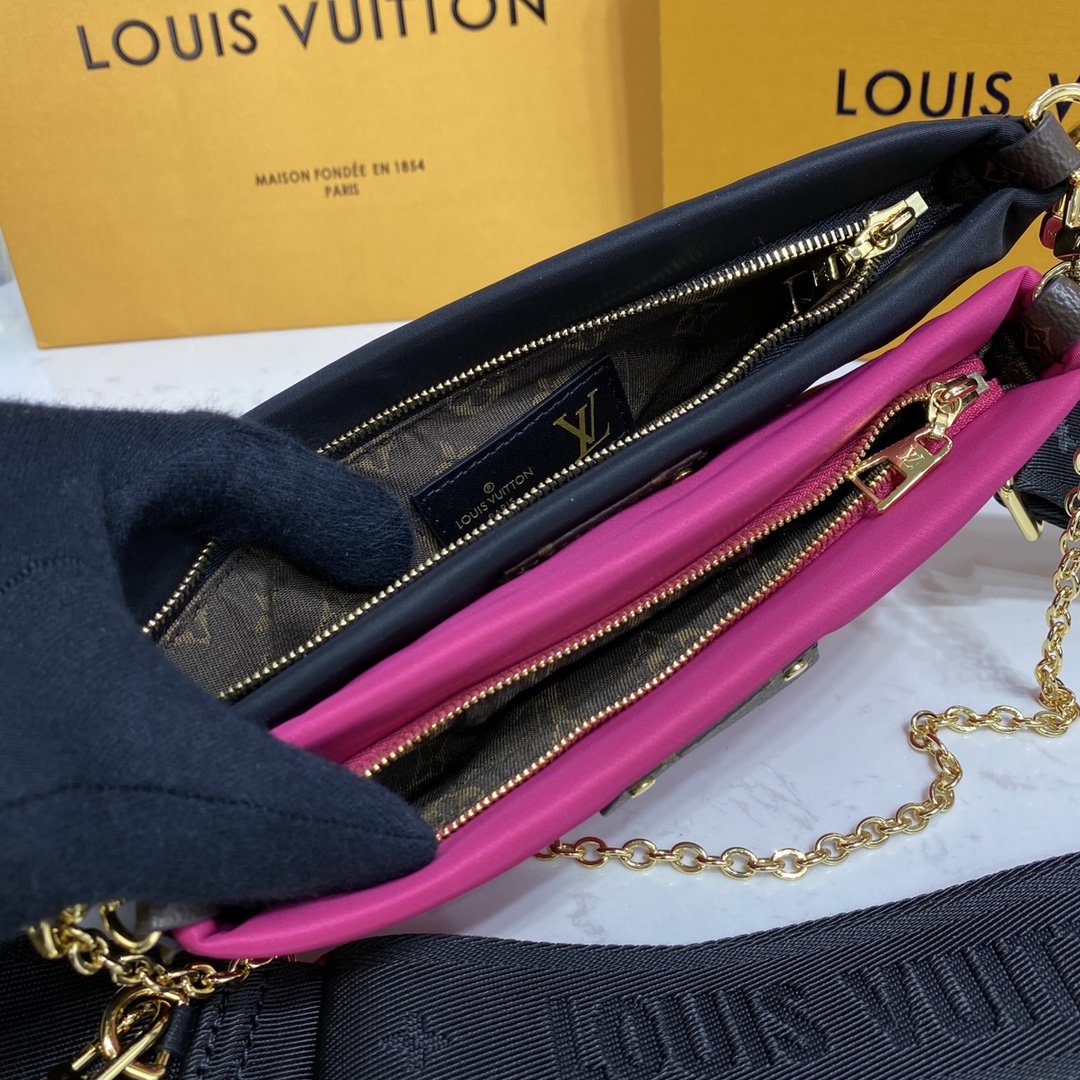 Louis Vuitton MAXI MULTI POCHETTE ACCESSOIRES Shoudler Bag M58980 Black / Fuchsia